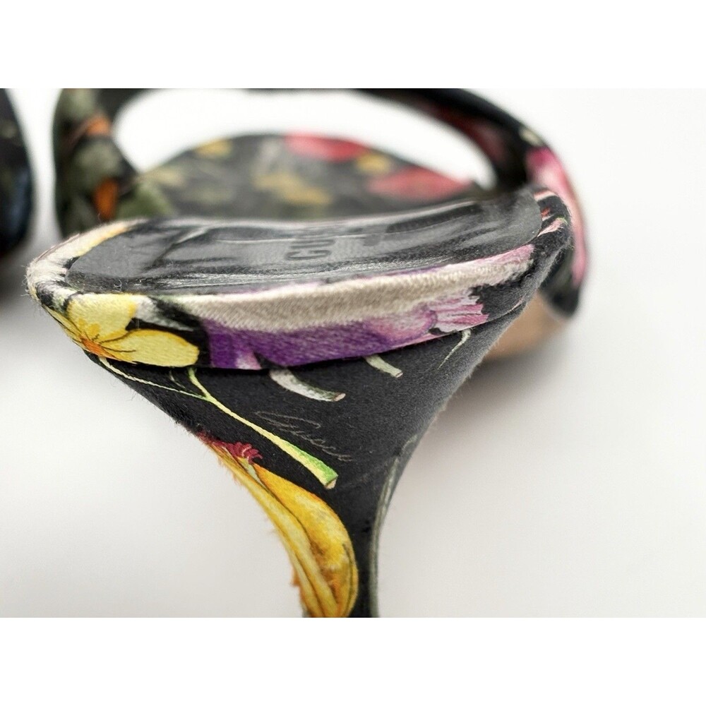 Gucci Black Satin Kitten Heels w/ Colorful Floral Pattern & Bow Y2K Size 6.5 - Picture 12 of 15